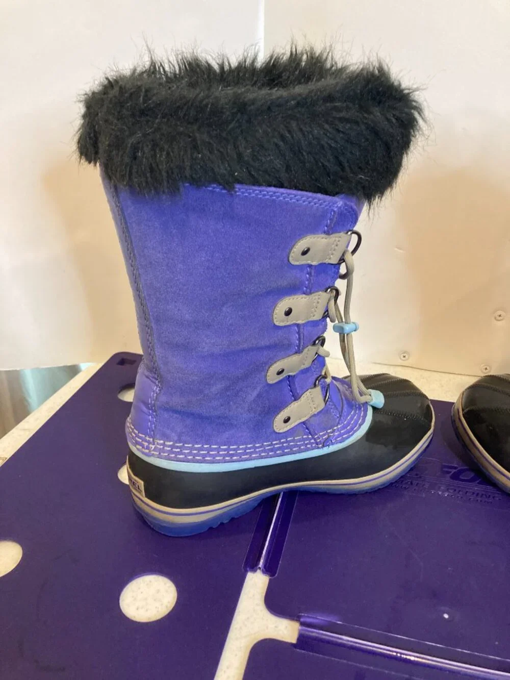 SOREL JOAN OF ARTIC WATERPROOF BOOT SIZE WOMENS 6